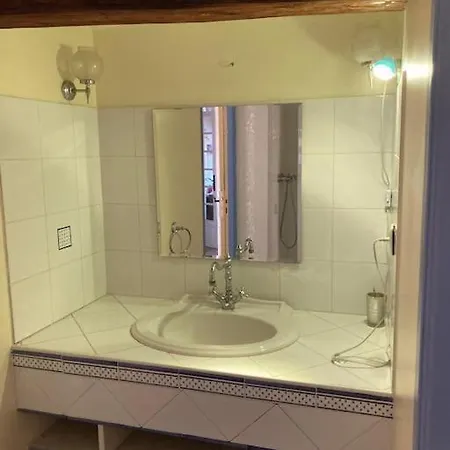 Homestay Monastere Tullins Tullins